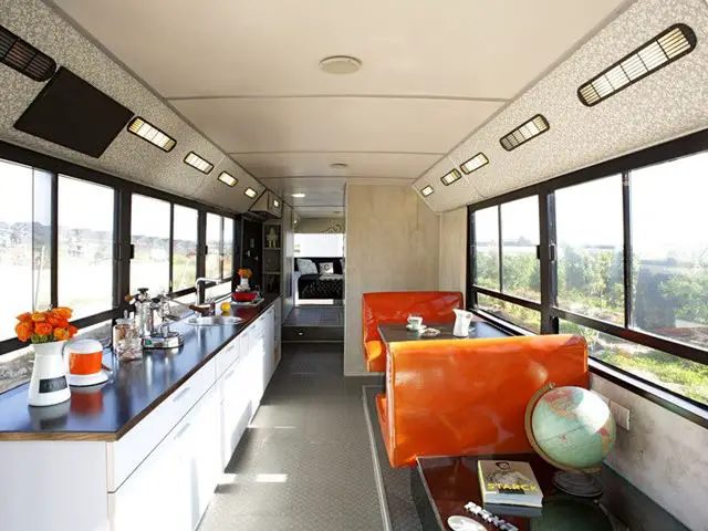 vintage buses-Abandoned Bus Remodeled into beautiful mobile home- Interior