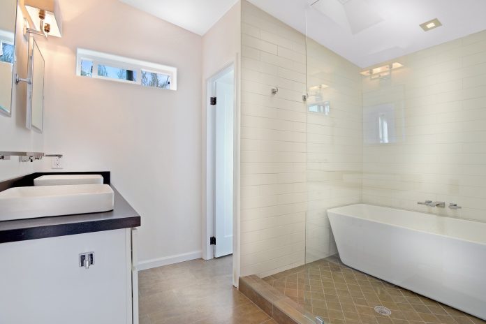 Manufactured Home Interior Design Tricks-bathroom in malibu mobile home